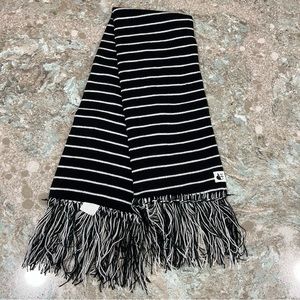 George Hats Black & White Striped Scarf